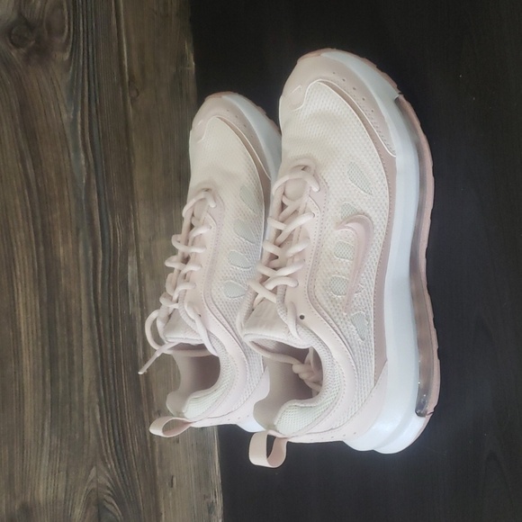 New Nike Air Max Light Pink Sneakers Size 7.5 Casual Streetwear Everyday Neutral - Picture 4 of 9